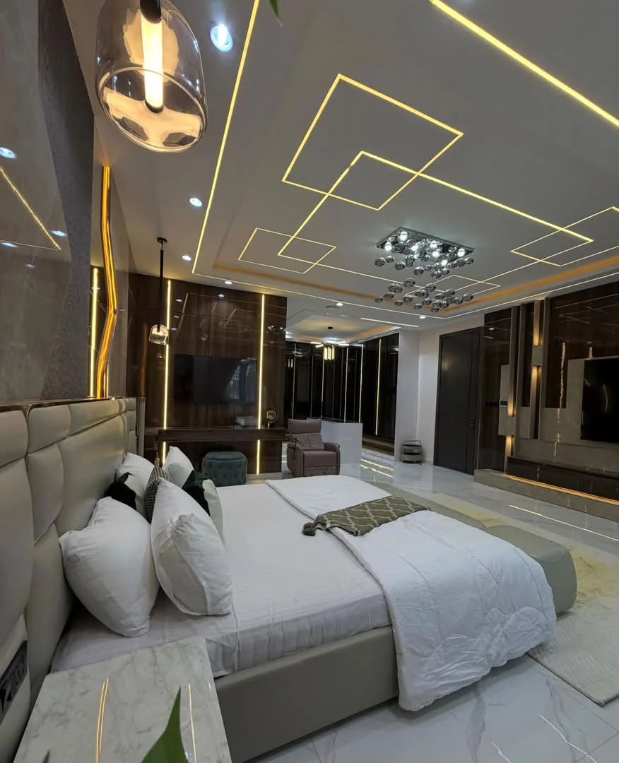 Grand Living Room LED Design